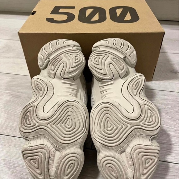 Yeezy 500 Sz 8.5 - Picture 7 of 8